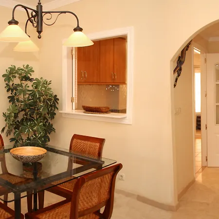 Jardines De Santa Maria Apartment Marbella